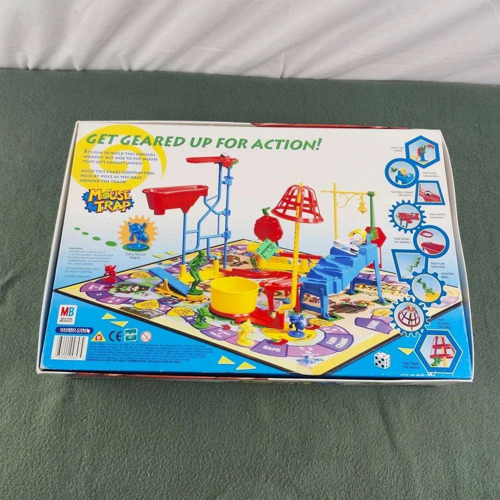 Milton Bradley Hasboro 2005 Mouse Trap Board Game #04657 Complete in Box